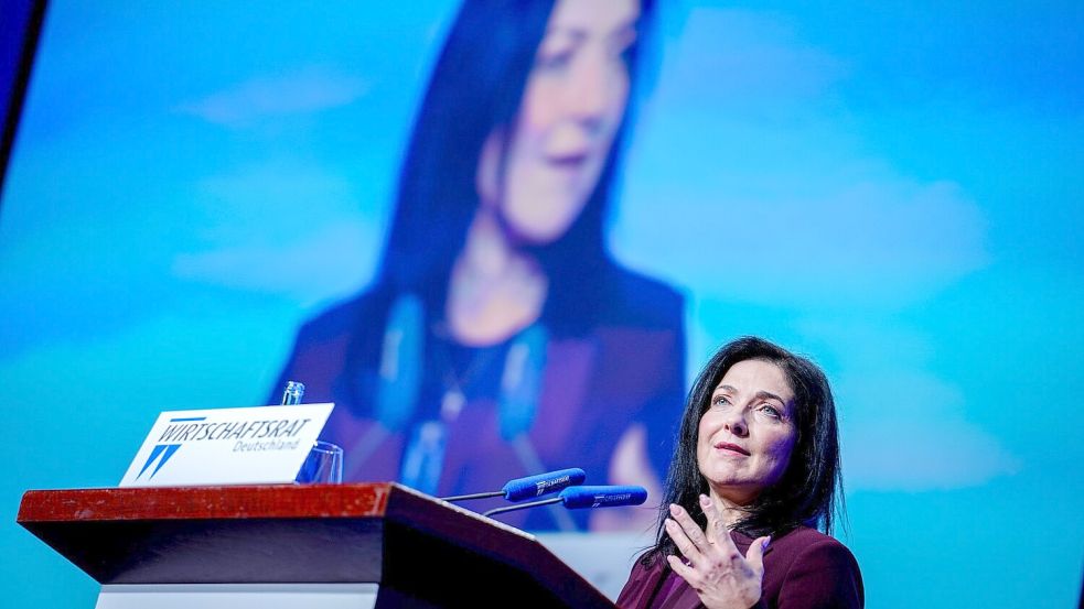 Die neue Wirtschaftsministerin Katherina Reiche (CDU) will einiges anders machen als ihr Vorgänger Robert Habeck von den Grünen. Foto: Kay Nietfeld/dpa