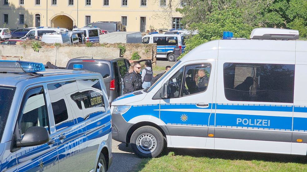 In mehreren Bundesländern fanden Durchsuchungen und Festnahmen statt. Foto: Tobias Junghannß/dpa
