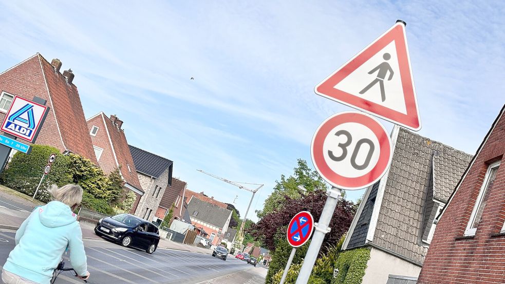 In einen Abschnitt gilt jetzt Tempo 30. Foto: Klaus Ortgies