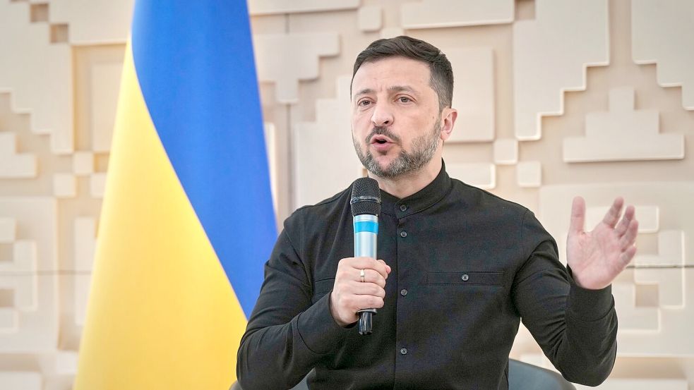 Selenskyj hatte direkte Gespräche mit Kremlchef Putin gefordert. Foto: Evgeniy Maloletka/AP/dpa