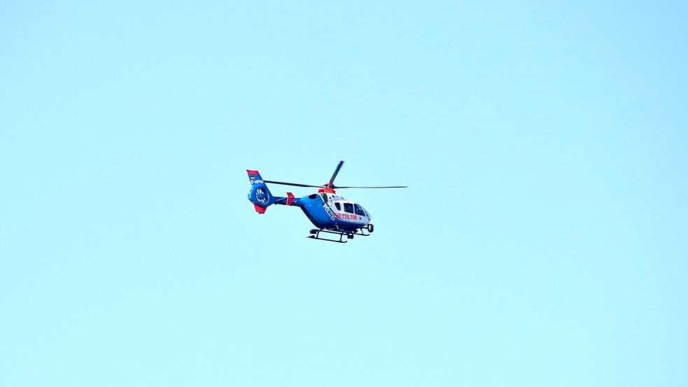 Auch mit einem Hubschrauber wurde nach dem Mann gesucht. Foto: Thomas Dirks