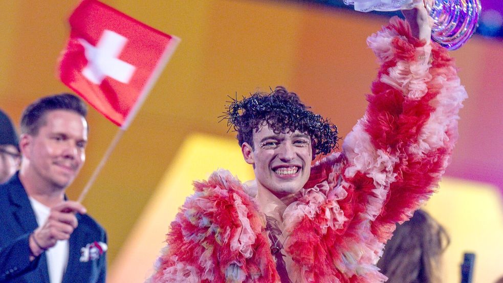 Basel ist Gastgeber, weil Nemo den ESC 2024 für die Schweiz gewonnen hat Foto: Jens Büttner/dpa