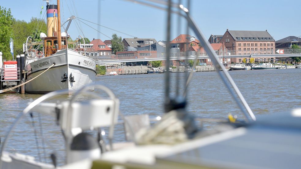 Der Hafen von Leer ist ein beliebtes Ziel von Touristen. Foto: Klaus Ortgies