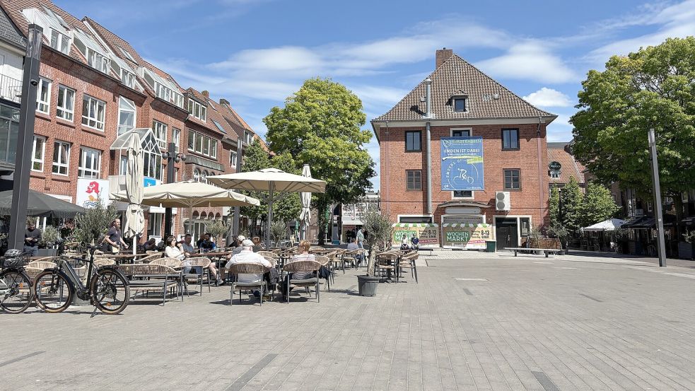 Hier ist reichlich Platz für Außengastronomie: der Neue Markt. Fotos: Stephanie Schuurman