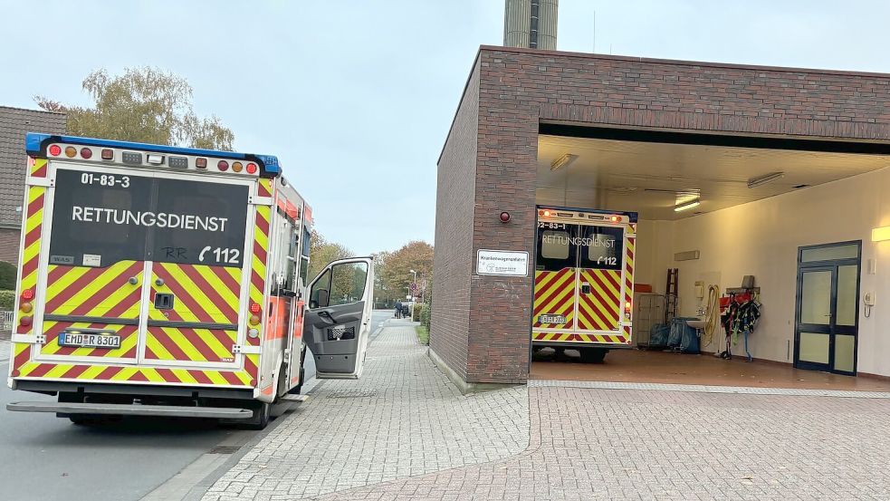 Die Einfahrt zur Notaufnahme des Klinikums Emden für Rettungswagen. Foto: Stephanie Schuurmann