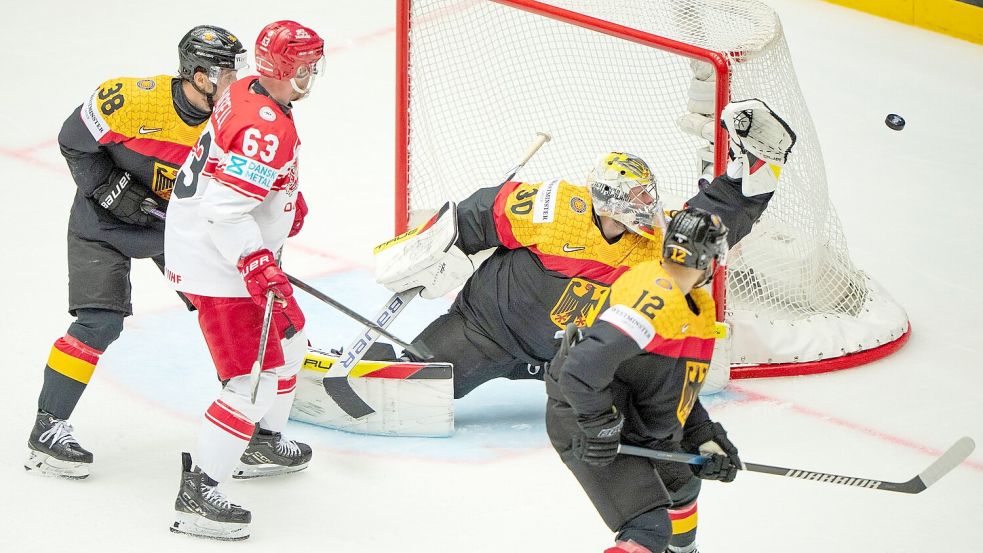 Torhüter Philipp Grubauer überzeugt gegen Dänemark. Foto: Bo Amstrup/Ritzau Scanpix Foto/AP/dpa
