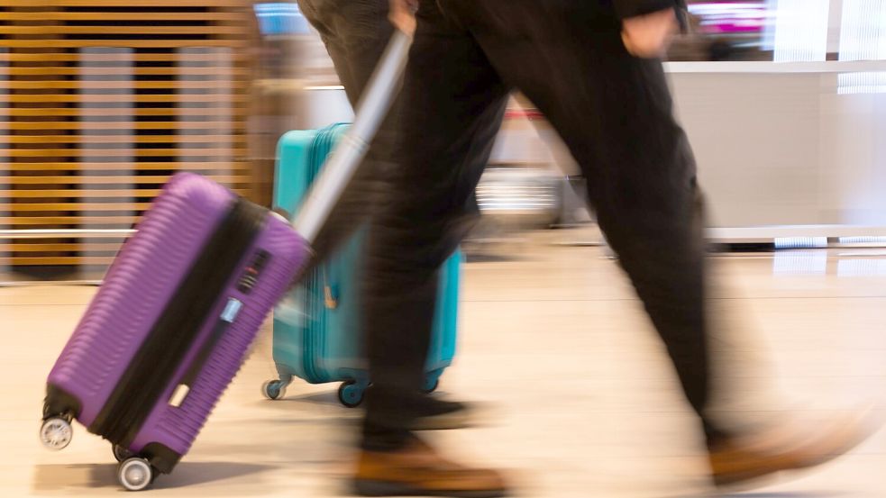 Konkret richtet sich die Beschwerde gegen sieben Fluggesellschaften. (Foto Illustration) Foto: Christophe Gateau/dpa