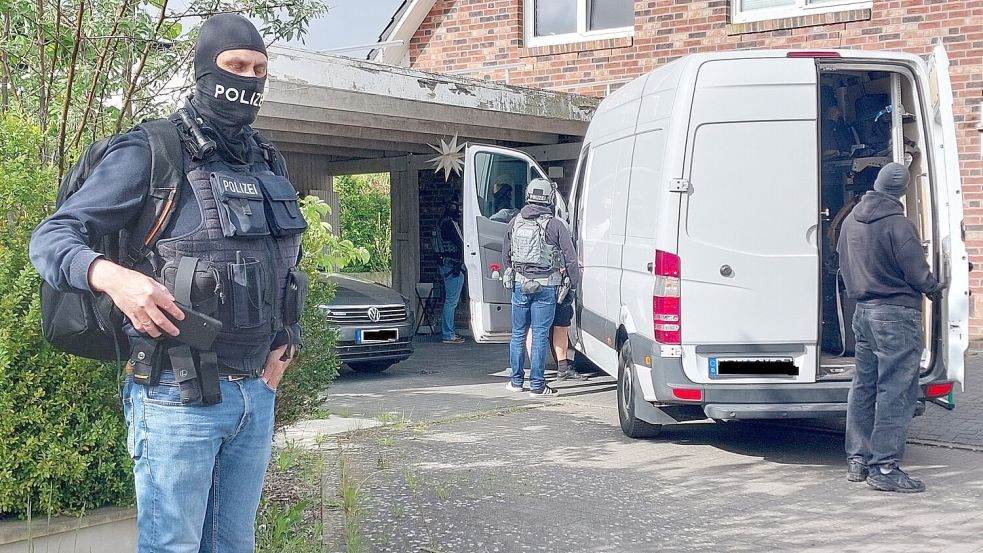 Die Behörden gehen gegen eine Gruppe vor, die Chinesen zur Einreise nach Deutschland verholfen haben soll. Foto: --/Bundespolizei/dpa