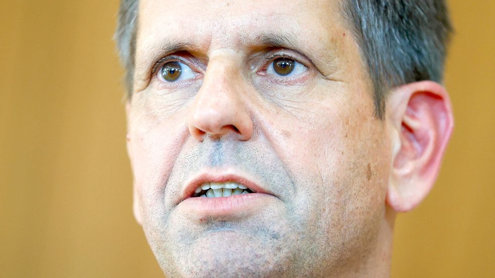 Der neue Niedersächsische Ministerpräsident Olaf Lies stellte seine Regierungspläne vor. Foto: dpa / Moritz Frankenberg