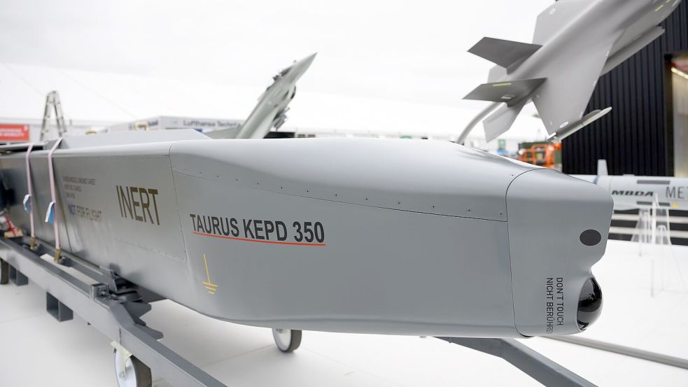 Taurus-Marschflugkörper gehören zum Angebot der Luft- und Raumfahrtindustrie. Foto: Bernd von Jutrczenka/dpa