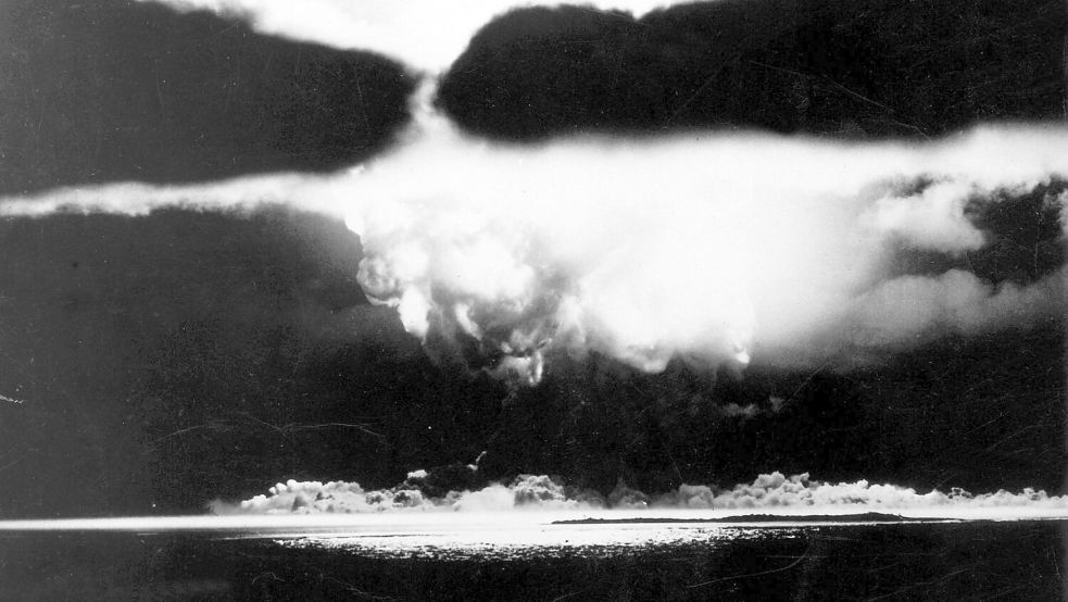 Die Atomtests der USA hatten der Studie zufolge weltweite Folgen - bis heute. (Archivbild) Foto: picture alliance / dpa
