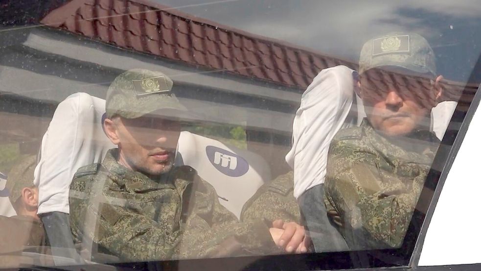Moskau und Kiew haben mit dem größten Gefangenenaustausch seit Kriegsbeginn vor mehr als drei Jahren begonnen. Foto: Uncredited/Russian Defense Ministry/AP/dpa