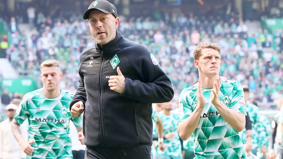 Werder-Trainer Ole Werner wird mit seiner Mannschaft im Sommer im Emder Ostfrieslandstadion auflaufen. Foto: Imago