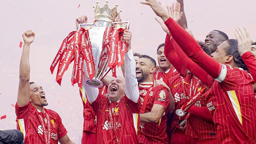 Liverpool feiert den Titel. Foto: Peter Byrne/PA Wire/dpa