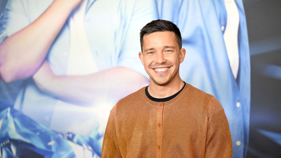 Nico Santos singt in seinem neuen Song über die Bedeutung von Heimat. (Archivbild) Foto: Felix Hörhager/dpa