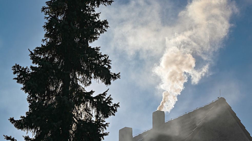 Wie wird künftig im Rheiderland klimafreundlich geheizt. Eine Kommunale Wärmplanung für Weener, Bund und Jemgum soll antworten liefern. Foto: Patrick Pleul/dpa