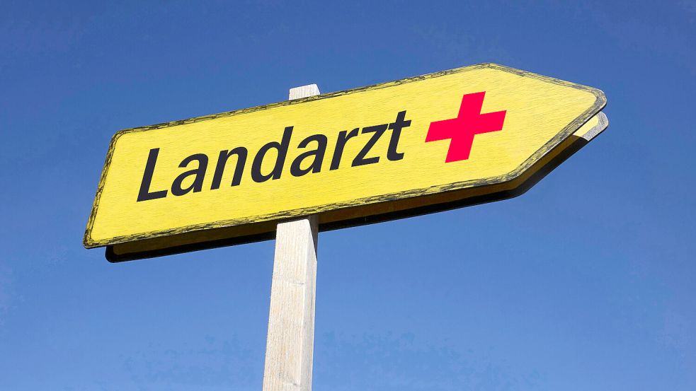 Sollten Ärzten aus Düsseldorf oder Hamburg die Honorare gekürzt werden, um Landärzten mehr Geld zahlen zu können? Das ist der Plan von Schwarz-Rot, um einem Landarztmangel entgegenzutreten. Foto: IMAGO/Steinach
