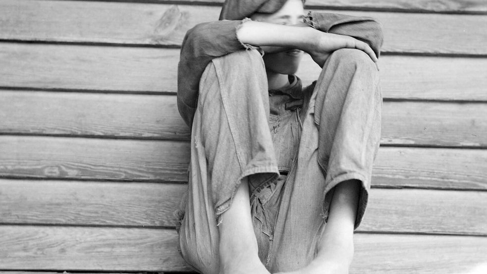 Etwa 800.000 Kinder und Jugendliche lebten von 1945 bis 1945 in Heimen. In vielen Einrichtungen war der Alltag brutal. Foto: IMAGO / Bridgeman Images