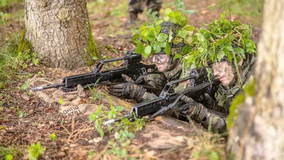 IHK-Präsident und Ex-„Zivi“ Henner Pasch will im Ernstfall helfen und hat sich nachträglich zur Bundeswehr gemeldet Foto: Christoph Schmidt/dpa