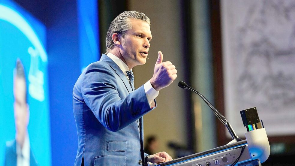 Hegseth richtet klare Worte an China. Foto: Anupam Nath/AP/dpa