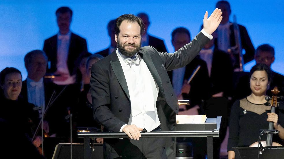 Petr Popelka, Chefdirigent der Wiener Symphoniker. Foto: Denes Erdos/AP/dpa