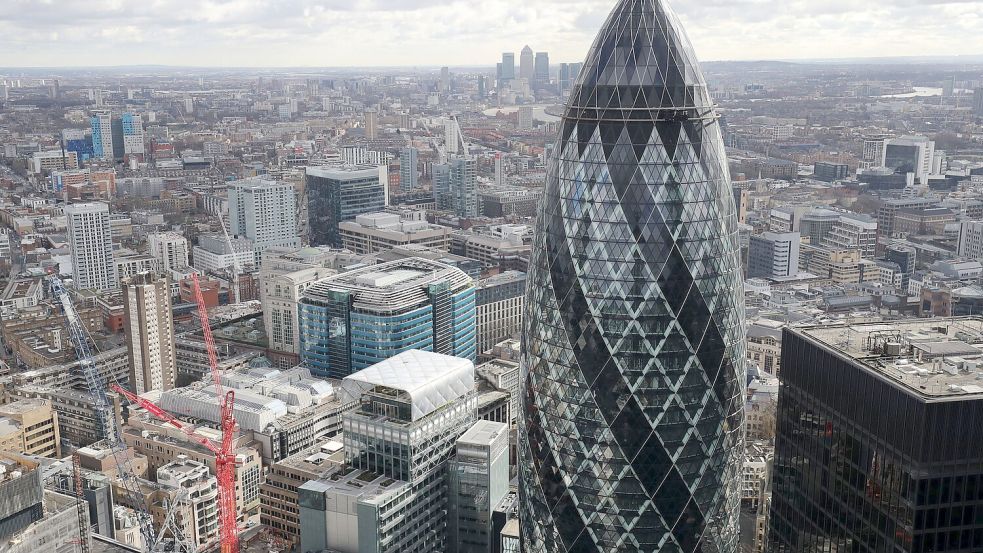 Sein Büro entwarf auch das Londoner Hochhaus „The Gherkin“ (die Gurke). (Archivbild) Foto: picture alliance / Chris Radburn/PA Wire/dpa