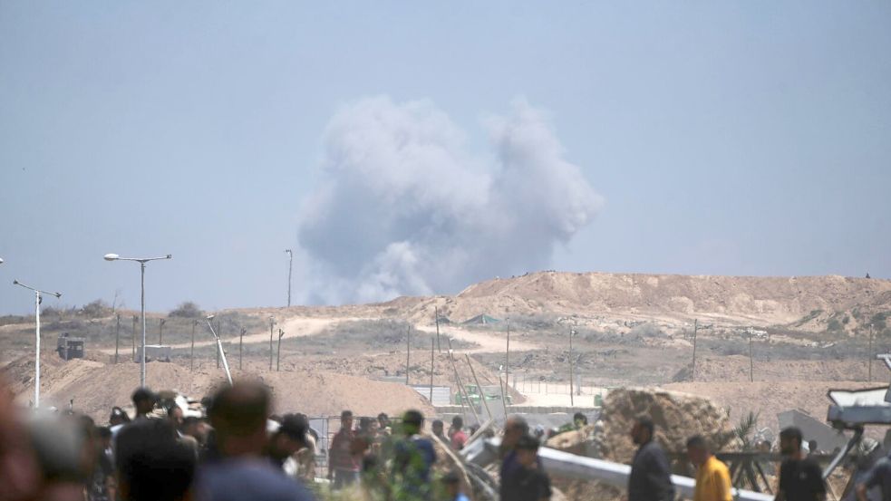Laut der Hamas wurden bei einem neuen israelischen Angriff viele Menschen getötet. (Archivbild) Foto: Abdel Kareem Hana/AP/dpa