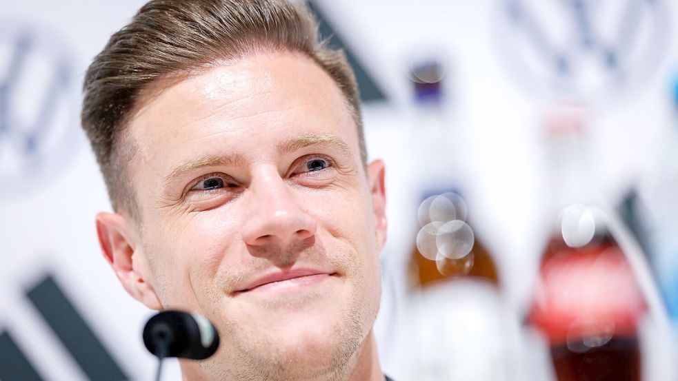 Marc-André ter Stegen bei der Pressekonferenz in Herzogenaurach. Foto: Daniel Karmann/dpa