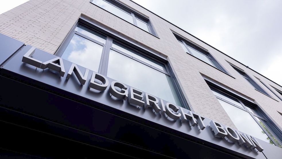 Das Gerichtsgebäude des Landgerichts Bonn in der Außenstelle Siegburg, wo das Urteil gegen Kai-Uwe Steck verkündet wurde. (Symbolbild) Foto: Rolf Vennenbernd/dpa