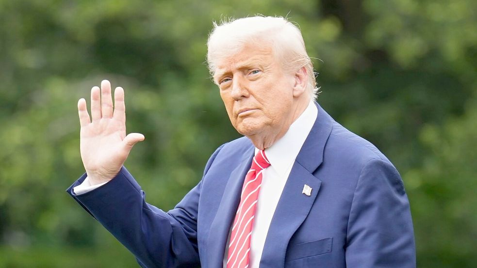 Donald Trump wird zum Nato-Gipfel nach Den Haag reisen. (Archivbild) Foto: Jacquelyn Martin/AP/dpa