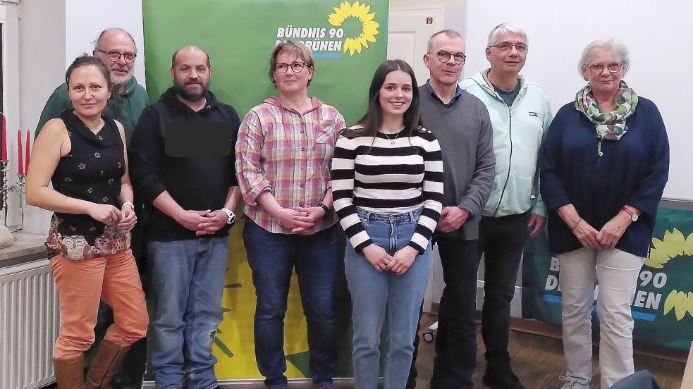 Im Bild (v. l.): Jenny Bornholdt-Haack, Wolfgang Schuy, Kreisgeschäftsführer Fabian Kloster, Jana Manthey, Nantje Barth, Eberhard Hoffmann, Matthias Schirmacher und Elke Janßen. Foto: privat