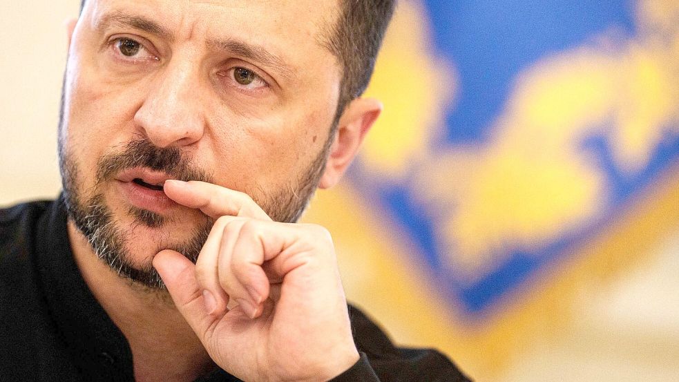 Selenskyj appelliert an die Verbündeten, Putins Drohungen nicht mit Schwäche zu begegnen. Foto: Evgeniy Maloletka/AP/dpa