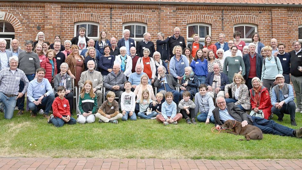 Eine große Familie braucht Platz. Für ihr diesjähriges Treffen hatten sich die Herlyns mit Mann und Maus in der Jugendherberge in Leer eingemietet. Foto: privat