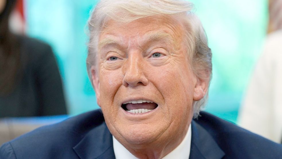 Trump begründete die Einreisebeschränkungen vor allem mit Sicherheitsbedenken. (Archivbild) Foto: Alex Brandon/AP/dpa