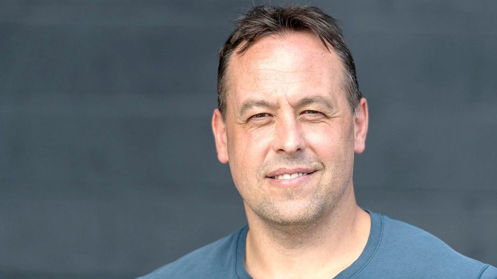 Mit Ex-Bundestrainer Marco Sturm gibt es erstmals einen deutschen NHL-Cheftrainer. Foto: Maximilian Haupt/dpa