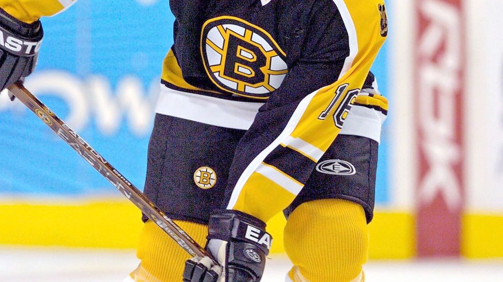 Marco Sturm spielte fünf Jahre für die Boston Bruins. Foto: Cj Gunther/EPA/dpa