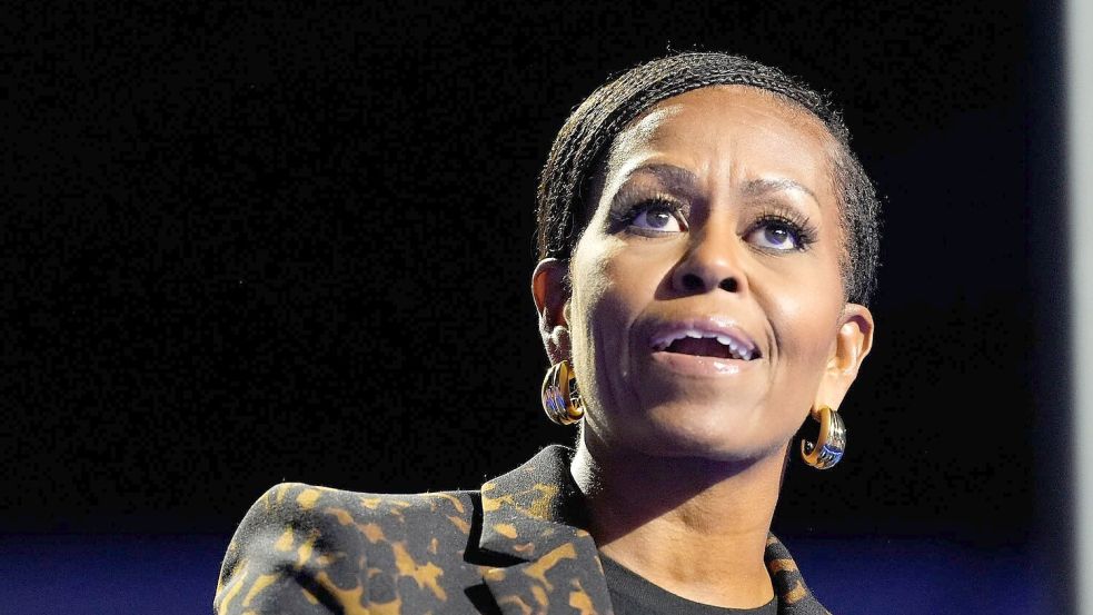 Bringt ein weiteres Buch auf den Markt: Michelle Obama. (Archivbild) Foto: Jacquelyn Martin/AP/dpa