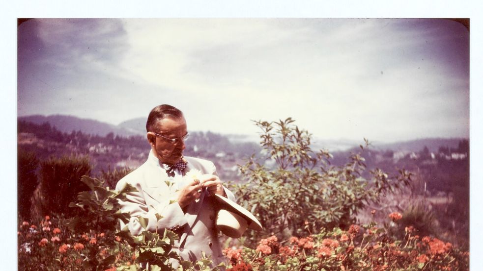 Thomas Mann in den 40er Jahren in Pacific Palisades. Foto: ---/ETH-Bibliothek Zürich, Thomas-Mann-Archiv/dpa