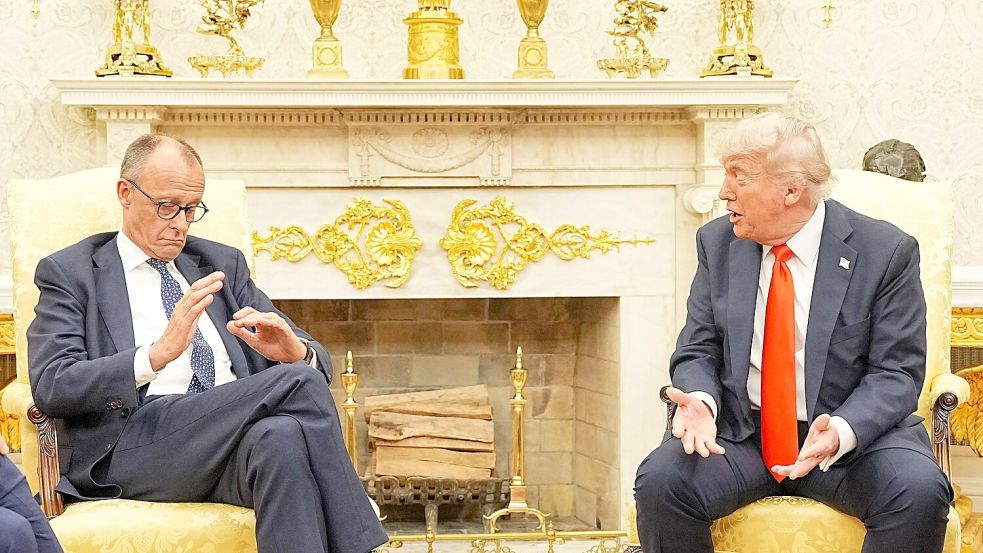 Neue Freundlichkeit: Donald Trump lässt Friedrich Merz bei dessen Antrittsbesuch in Washington zwar kaum zu Wort kommen, doch die Chemie zwischen beiden scheint zu stimmen. Foto: dpa/Michael Kappeler