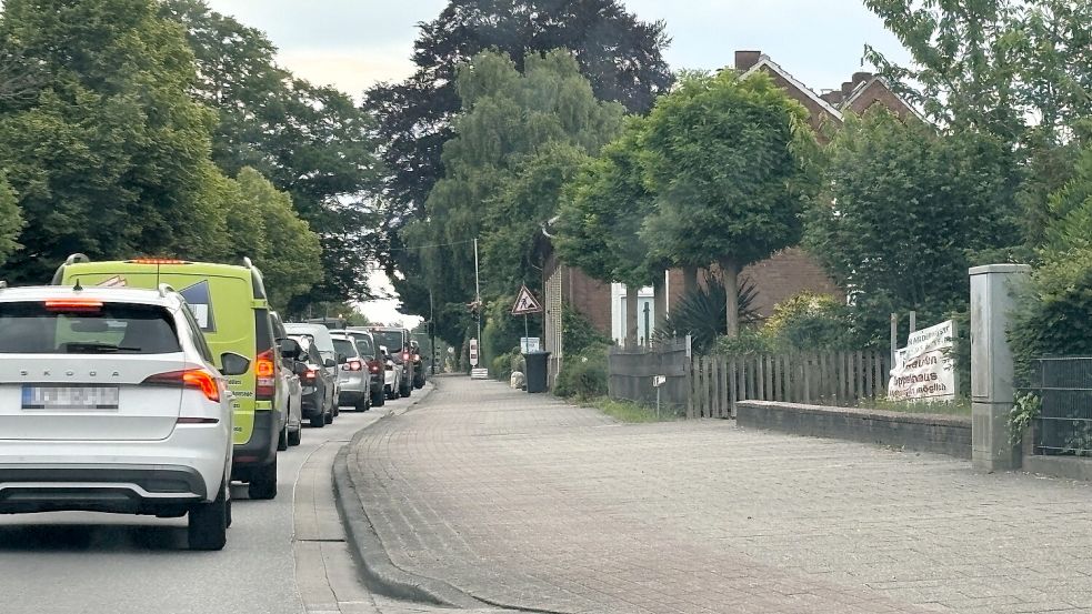 Teilweise wird es auf der Hauptstraße in Leer wohl mehr Geduld brauchen. Foto: privat