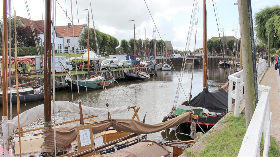 Der idyllische Museumshafen in Carolinensiel wird Schauplatz für die Hafenfete. Foto: Trumpf/Archiv