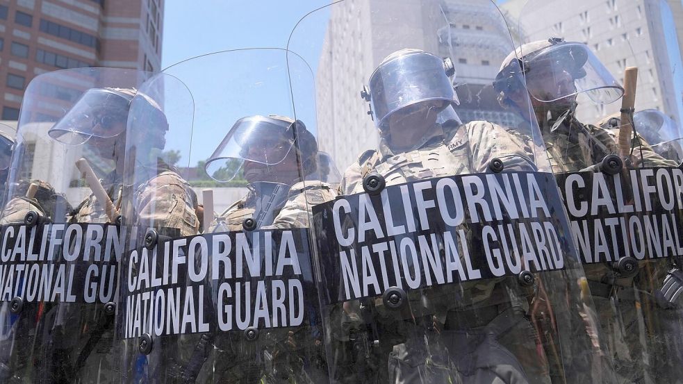 Hunderte Soldaten der Nationalgarde sind in Los Angeles im Einsatz. Foto: Jae Hong/AP/dpa