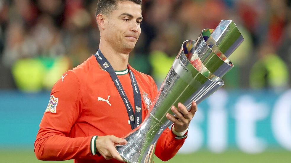 Cristiano Ronaldo holte seinen dritten Titel mit Portugals Nationalteam. Foto: Christian Charisius/dpa