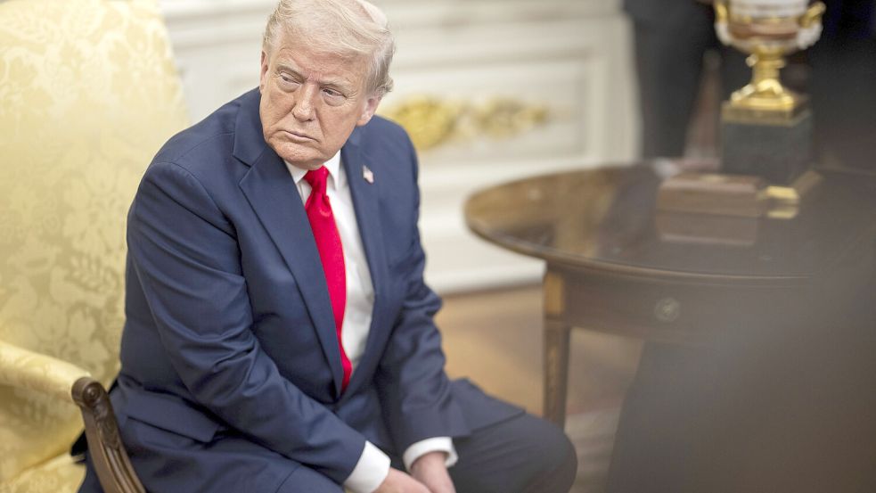 „They spit, we hit“: US-Präsident Donald Trump hat eine harte Gangart gegenüber den Demonstranten in Los Angeles angekündigt. Foto: Imago/Daniel Torok/White House
