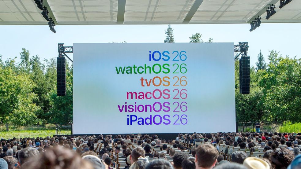 Die Betriebssysteme von Apple-Geräten bekommen künftig eine einheitliche Namensgebung. Foto: Andrej Sokolow/dpa