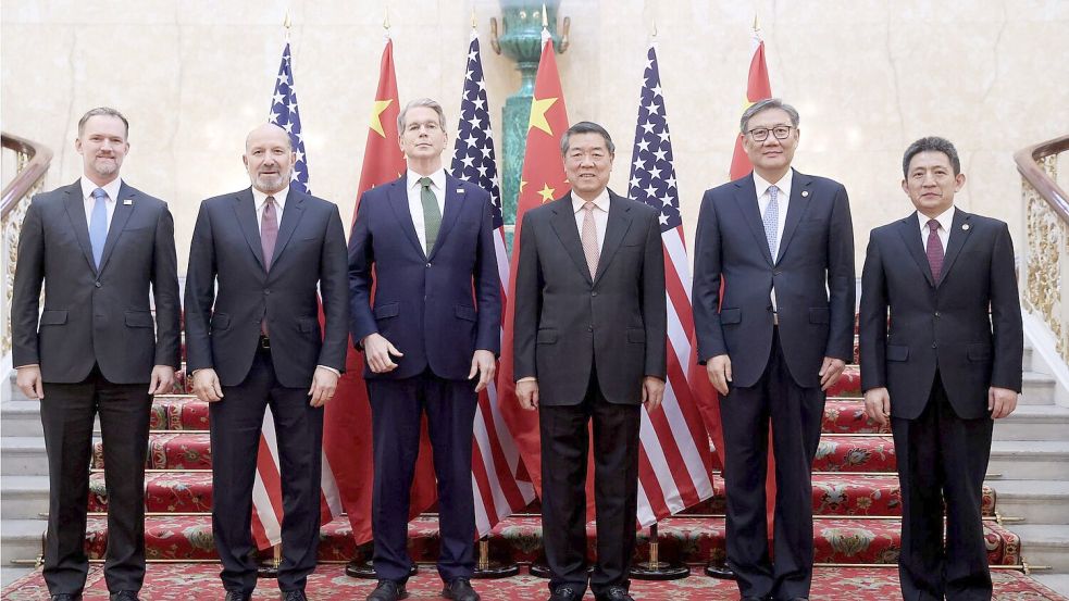 Die Delegationen beider Länder wurden von den Handelsministern begeleitet. Foto: Li Ying/XinHua/dpa