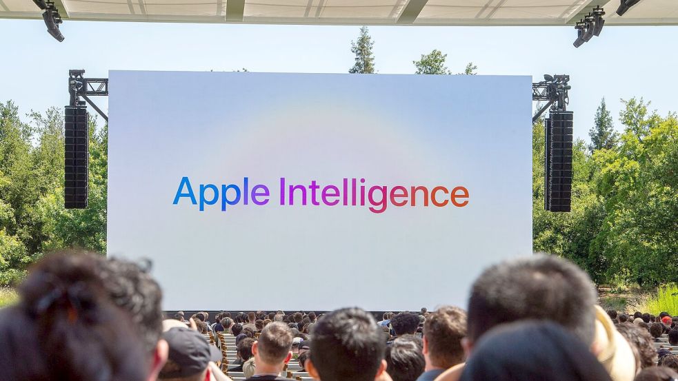 Der Name „Apple Intelligence“ ist trotz der Verzögerungen bei der neuen Siri-Version weiter im Einsatz. Foto: Andrej Sokolow/dpa