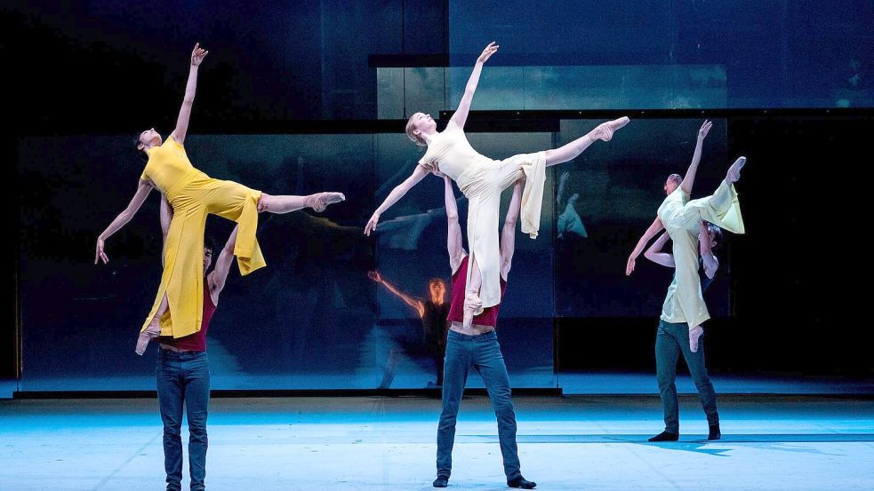 Das Hamburg Ballett zählt zu den berühmtesten Ballettcompagnien der Welt. (Archivfoto) Foto: Daniel Bockwoldt/dpa/Daniel Bockwoldt