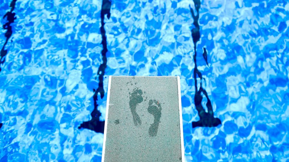 Badewetter in Deutschland. Foto: Julian Stratenschulte/dpa