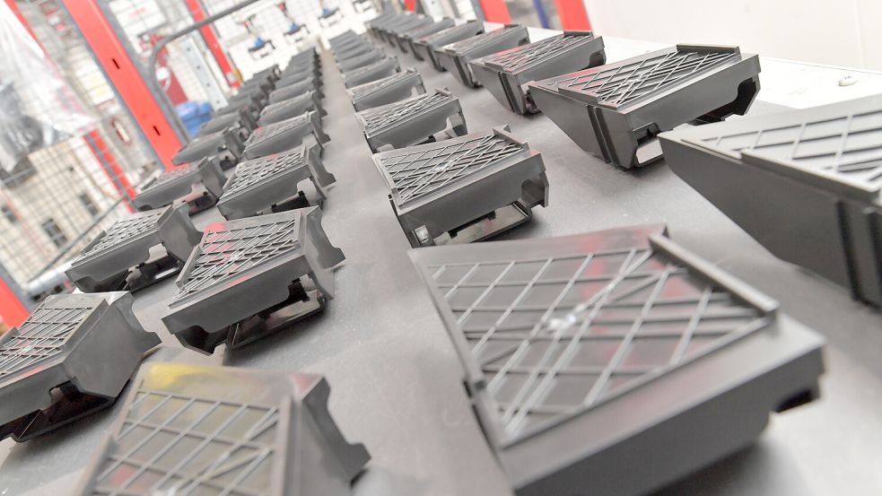 LMB Kunststofftechnik stellt unter anderem Teile für die Automobilindustrie her. Foto: Klaus Ortgies/Archiv